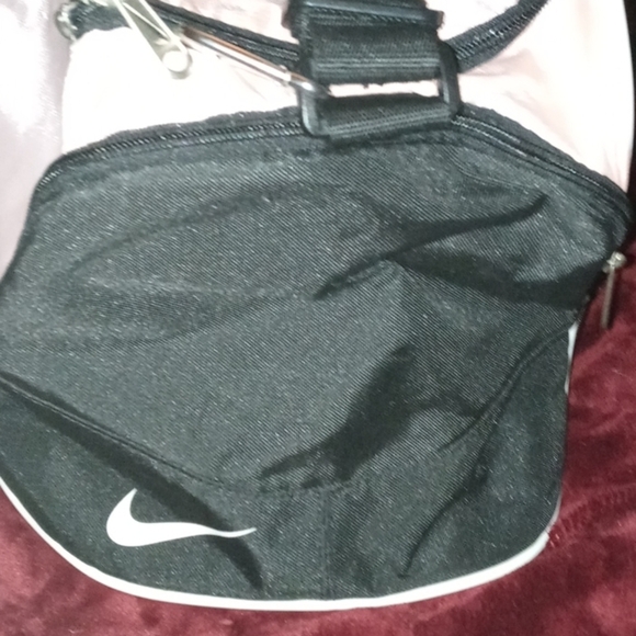 Nike medium bag - Picture 2 of 4